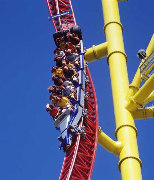 Top_Thrill_Dragster_coming_down_thru_twist_close_up.jpg